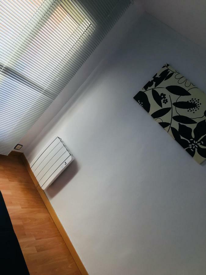 Apartamento Good Vibes Zaragoza Exterior photo