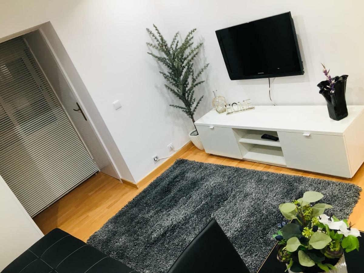 Apartamento Good Vibes Zaragoza Exterior photo